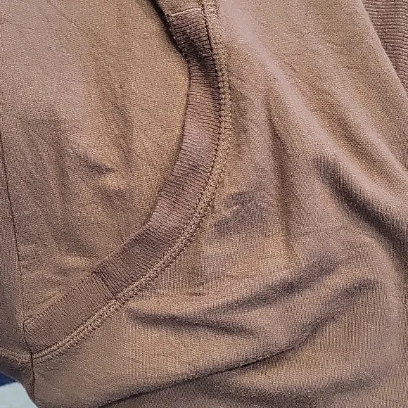 Athleta Pranayama Wrap - Picture 3 of 5